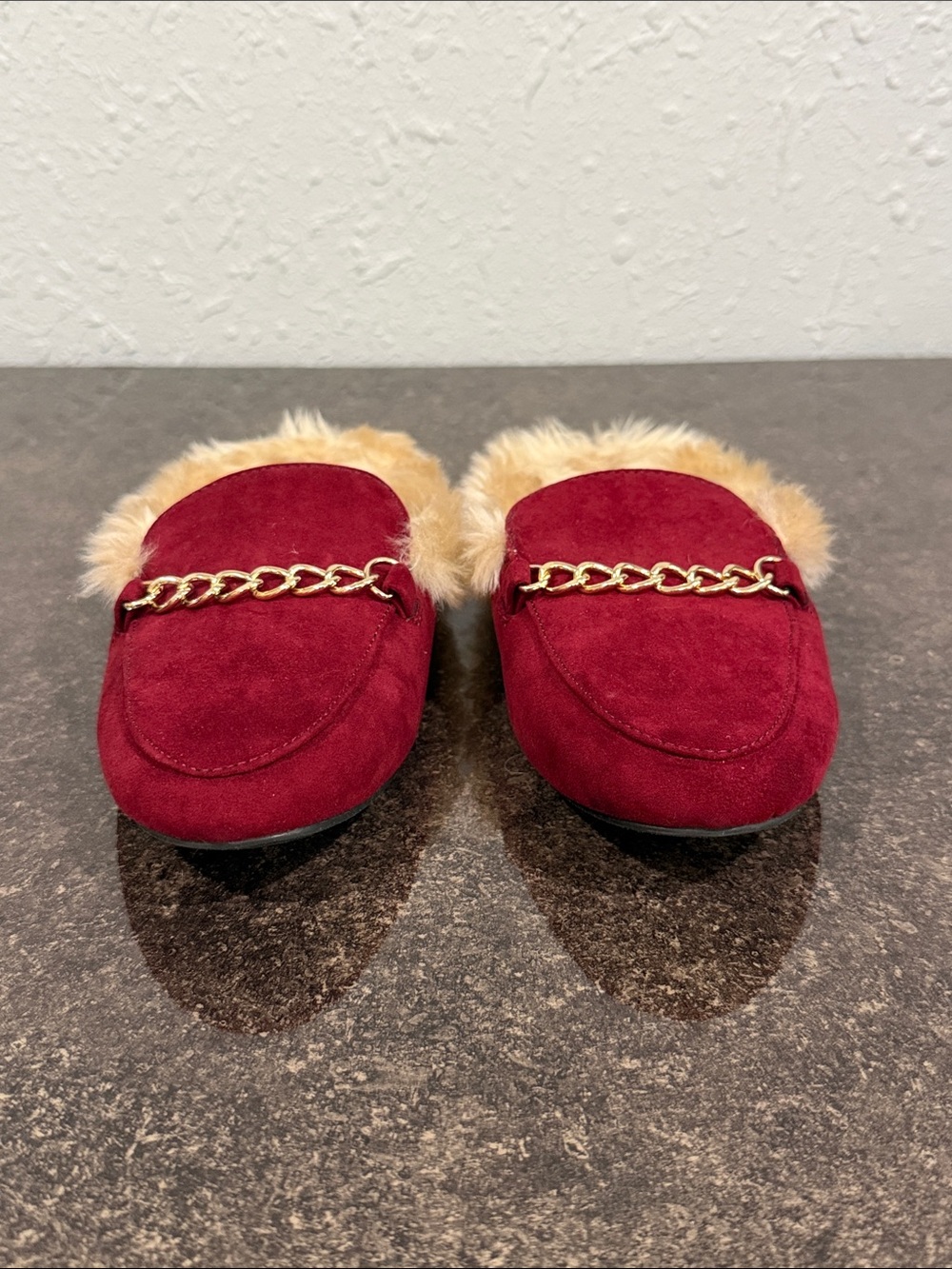 A New Day Rebe Women's Faux-Fur Lined Burgundy Slip-On Loafer Size 5.5 - Picture 3 of 5